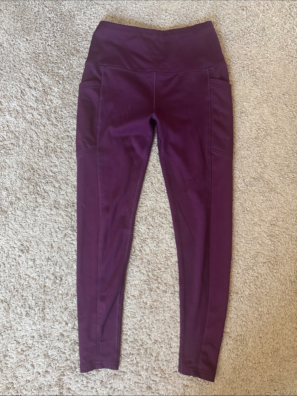 High-Rise Deep Plum Leggings with Side Pockets / C50